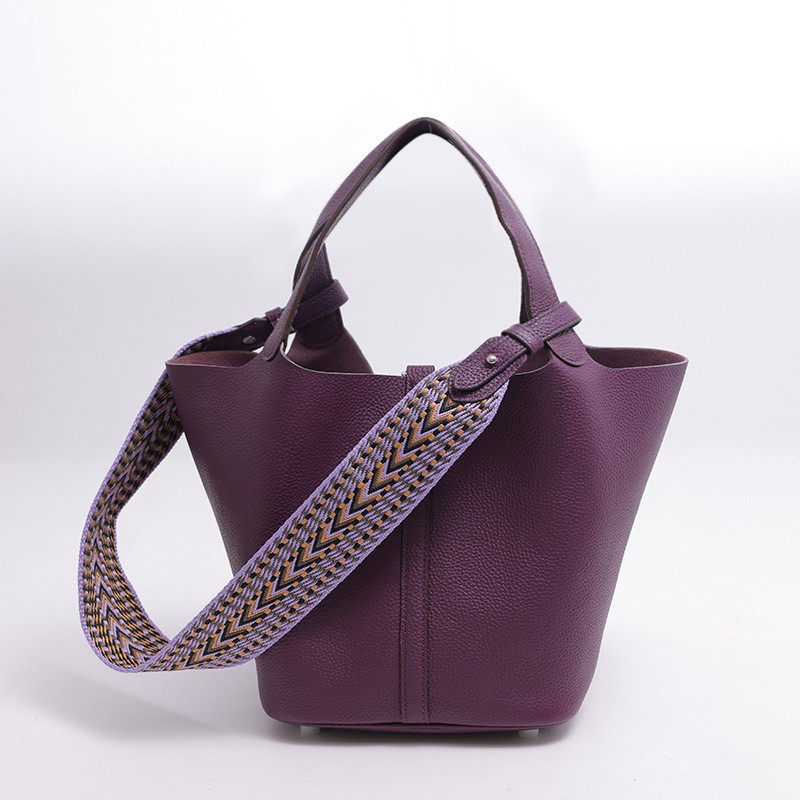 Damen-Handtasche aus Rindslede – Luxury Bags Europe Bewertung und Preis